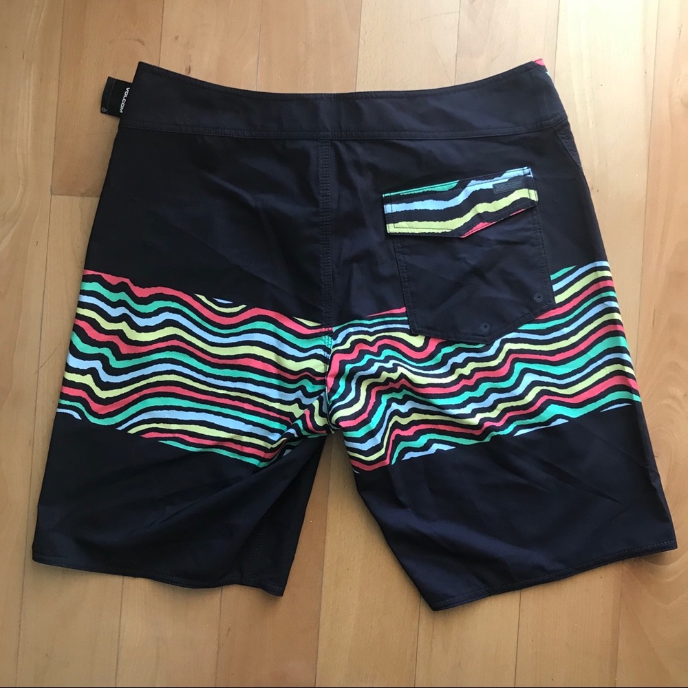 Volcom Trunks - Picture 3 of 3